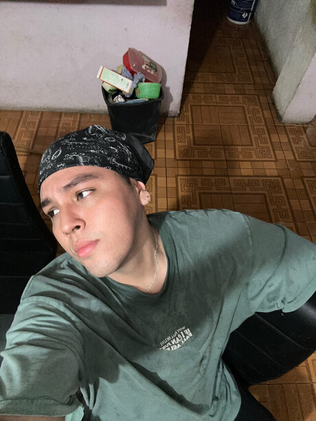 Обнаженная фотография утечки OnlyFans от Dan