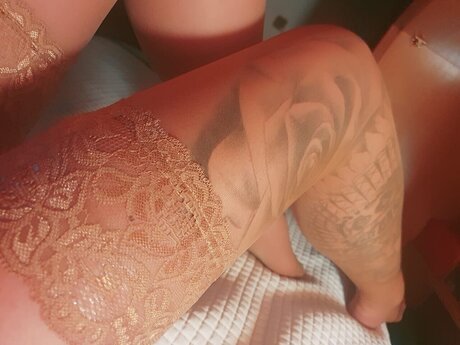 Alaston vuotanut OnlyFans-kuva Mundolibre10