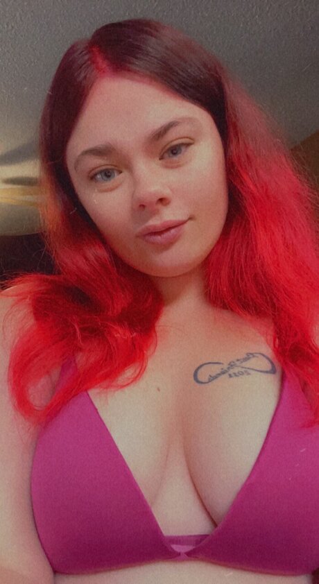 Nahá fotka uniklých OnlyFans od Jasmine Thousand