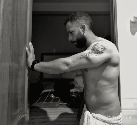 Naken lekkede OnlyFans-bilde av Hector