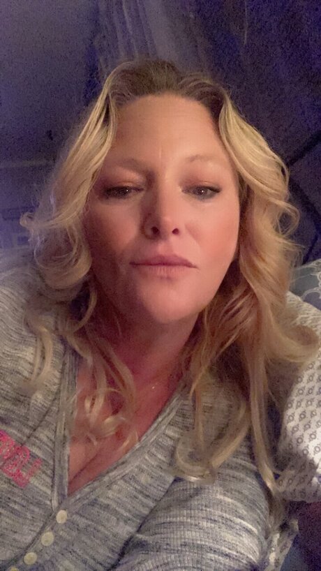 Naken läckt OnlyFans-bild av Obxrose