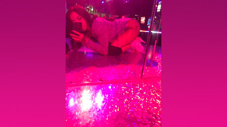 Naken lekkede OnlyFans-bilde av Carmen