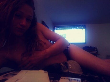 Naakte gelekte OnlyFans-foto van Your Goddess