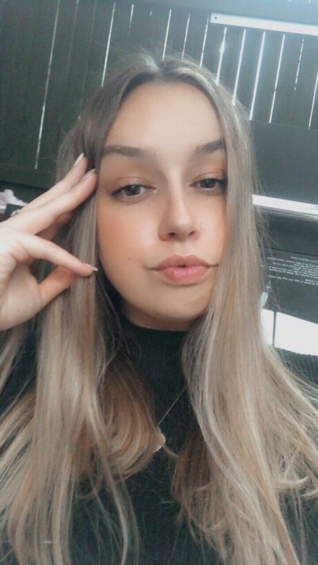 Naken lekkede OnlyFans-bilde av Bailee Marie