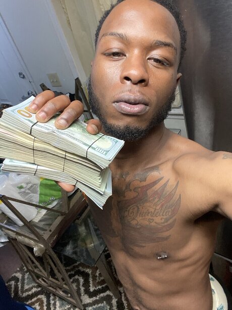 Naken lekkede OnlyFans-bilde av Deanthony J 