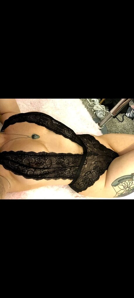 Naken lekkede OnlyFans-bilde av Ivyclimbs