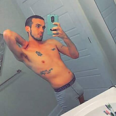 Обнаженная фотография утечки OnlyFans от Dylan