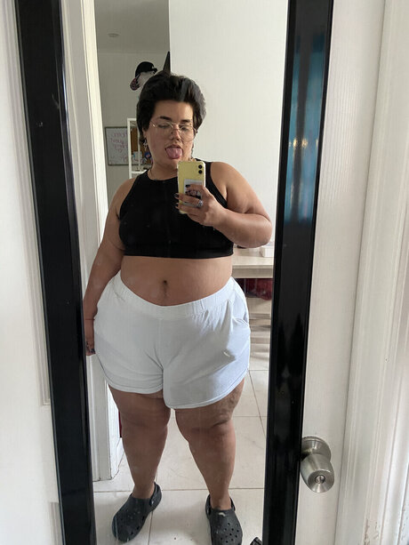 Lou OnlyFans 유출 누드 사진