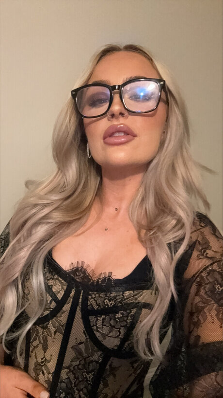 Chlo