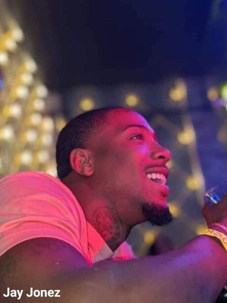 Naken läckt OnlyFans-bild av Jay Jonez The Joonkgod