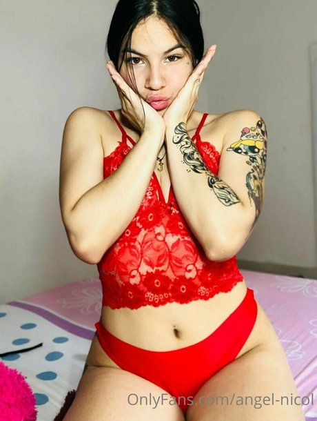 Foto nua vazada do OnlyFans de Angelnicol