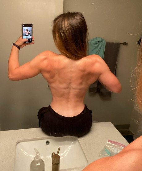 Обнаженная фотография утечки OnlyFans от Kaylofit