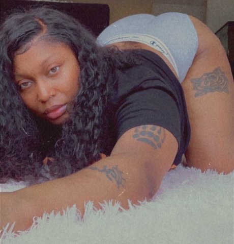 Mimiiihendrxxx