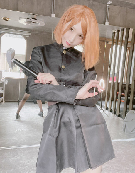 Naakte gelekte OnlyFans-foto van Atsuki