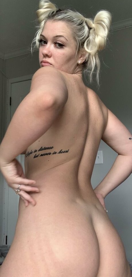 Thaslinkytwinkyshow  nude leaked OnlyFans photo