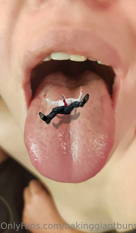 Naken lekkede OnlyFans-bilde av Bakinggiantbuns