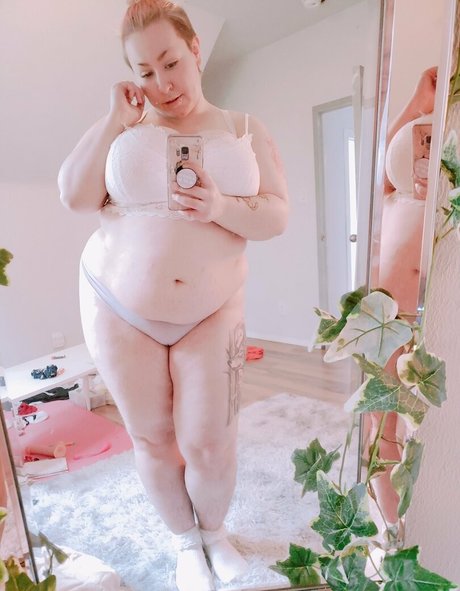 Peachyneko