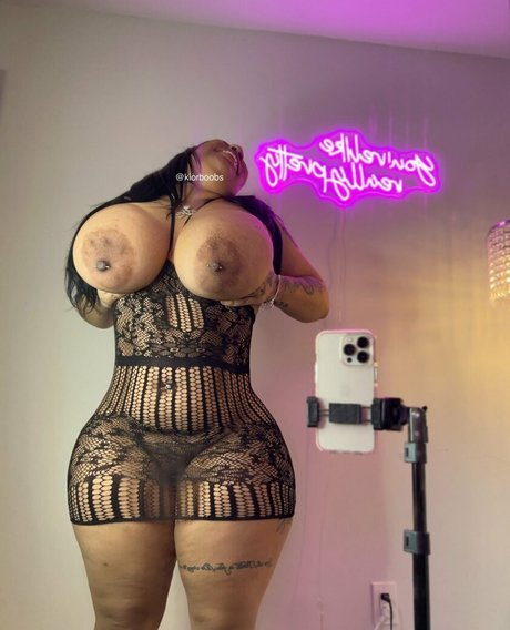 Naakte gelekte OnlyFans-foto van Kioruncut