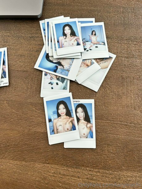 Naken läckt OnlyFans-bild av Lucy Mochi