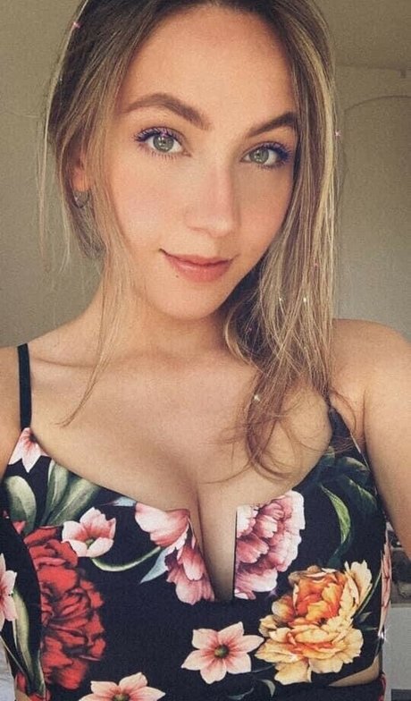 Nagie wyciekłe zdjęcie OnlyFans od Lais Oening