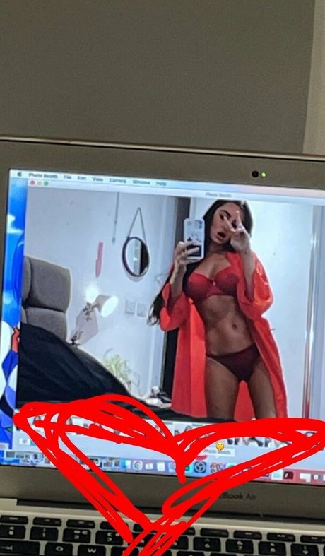 Naken lekkede OnlyFans-bilde av Layla Ibernon
