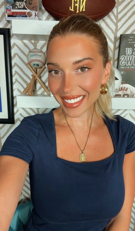 Taylor Mathis  nude leaked OnlyFans photo