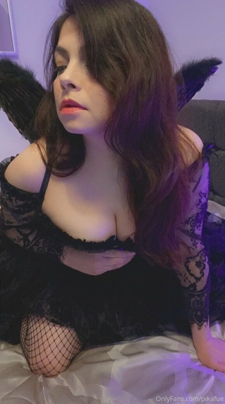 Nøgent lækket OnlyFans-billede af Pikafue
