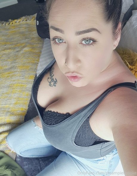 Nahá fotka uniklých OnlyFans od Creammyholes