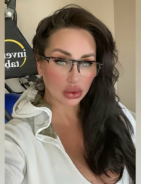 Naken lekkede OnlyFans-bilde av Nikkijackson