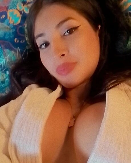 Alaston vuotanut OnlyFans-kuva Brey3