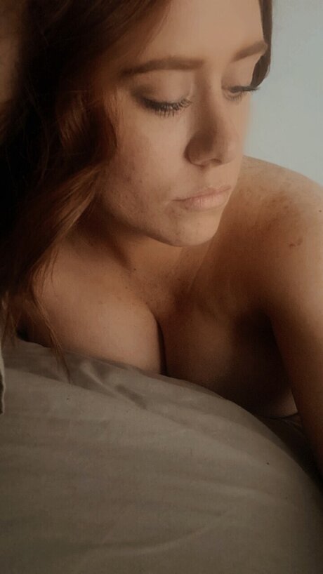 Naken lekkede OnlyFans-bilde av Spice