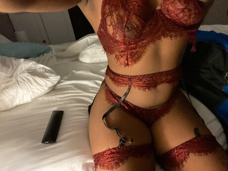 Naken läckt OnlyFans-bild av They Call Me Chocolate