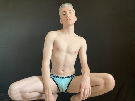 Alaston vuotanut OnlyFans-kuva U9576466