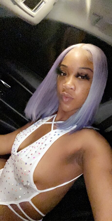 Naken lekkede OnlyFans-bilde av Itsjuicy