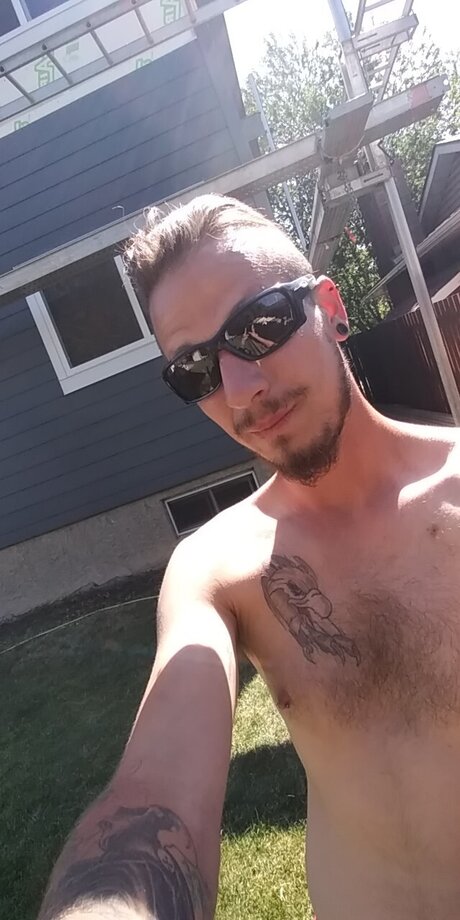 Naken lekkede OnlyFans-bilde av Randy Stone