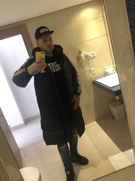 Naken lekkede OnlyFans-bilde av Michael Diaz