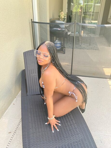 Nahá fotka uniklých OnlyFans od Stuckonshonna