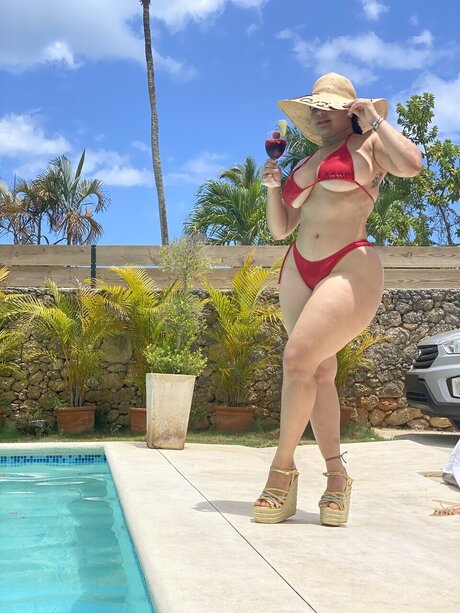Naken lekkede OnlyFans-bilde av Jazmn Montilla