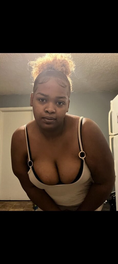 Nahá fotka uniklých OnlyFans od Briiesplayroom