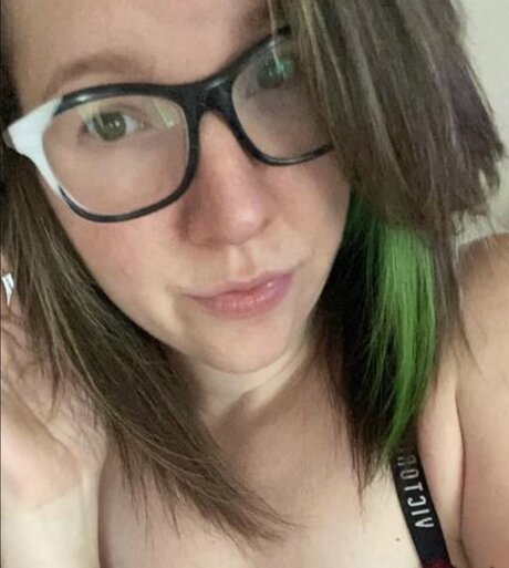 Naken lekkede OnlyFans-bilde av Stephanya Renee