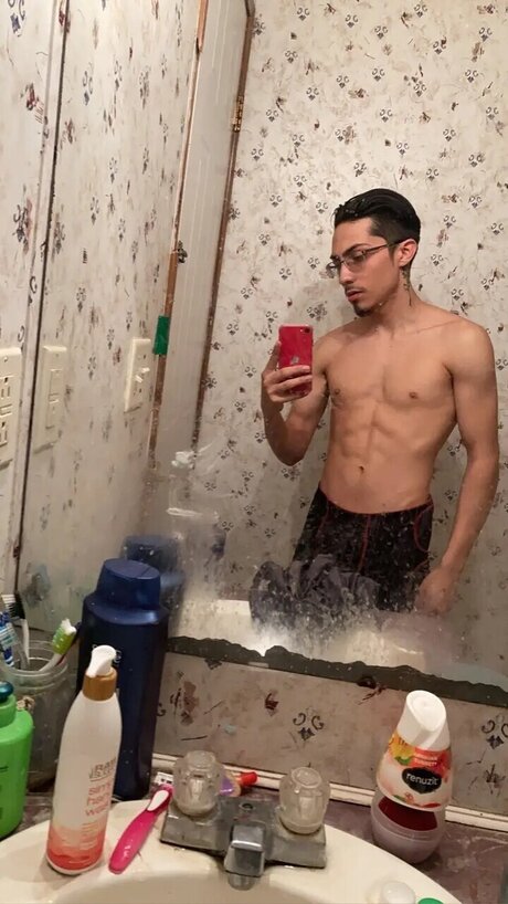 Naken läckt OnlyFans-bild av Miguel Esquivel