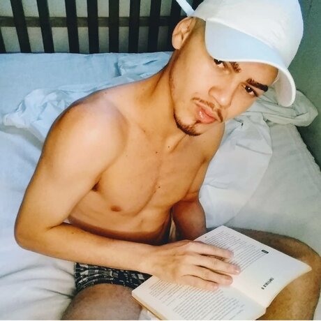 Naken lekkede OnlyFans-bilde av Jnior Sillva