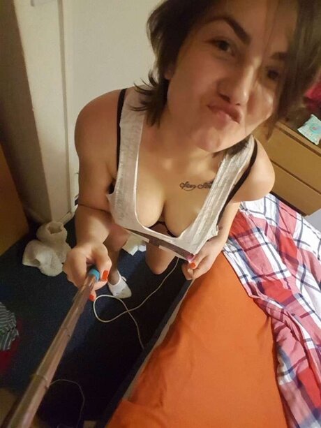 Naken läckt OnlyFans-bild av Veronica