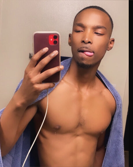 Naken lekkede OnlyFans-bilde av Sscrapp