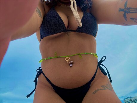 Naken lekkede OnlyFans-bilde av Toxic
