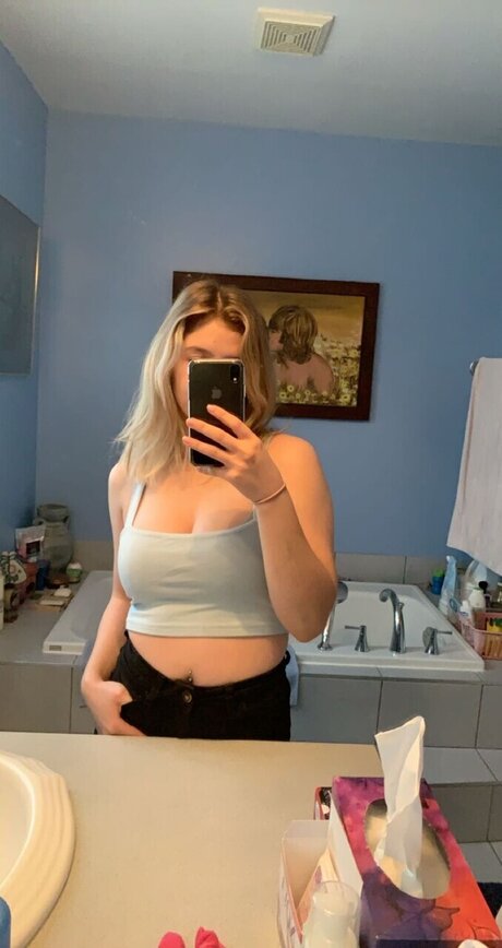 Naken lekkede OnlyFans-bilde av Babygirl