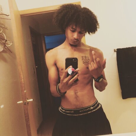 Naken lekkede OnlyFans-bilde av Mrtemptation