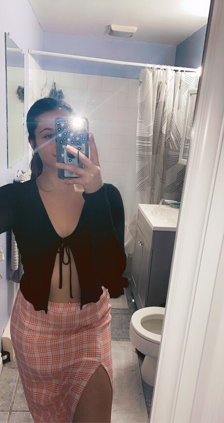 Naken läckt OnlyFans-bild av 