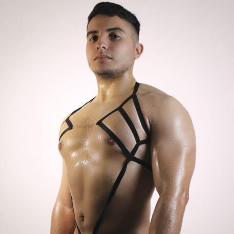 Foto di nudo di fuga di OnlyFans di Javier