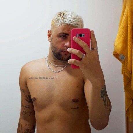 Naken lekkede OnlyFans-bilde av Marcos Mello